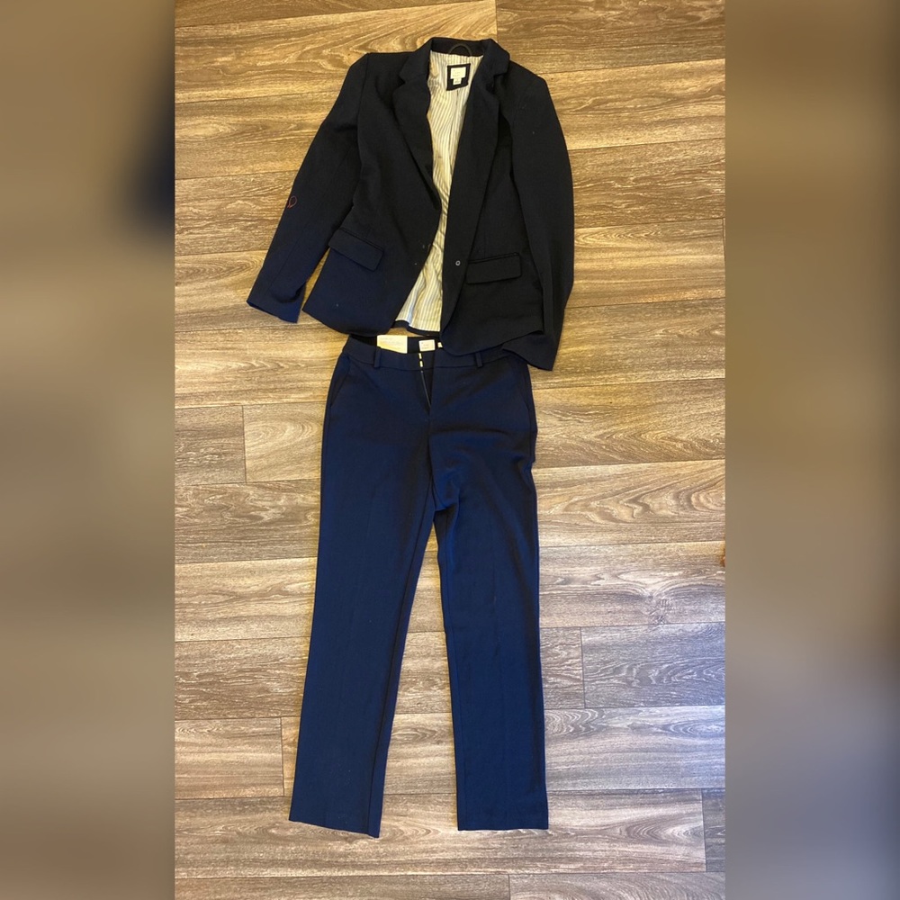 Women’s Two-Piece Suit